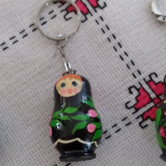 Vintage Handmade Wooden Keychain, Set of three, Made in Ukraine - Picture 3 of 3